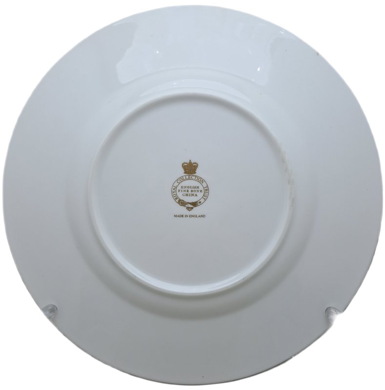 A Royal Collection Trust Plate to Commemorate the Birth of Prince George 22 July 2013.
