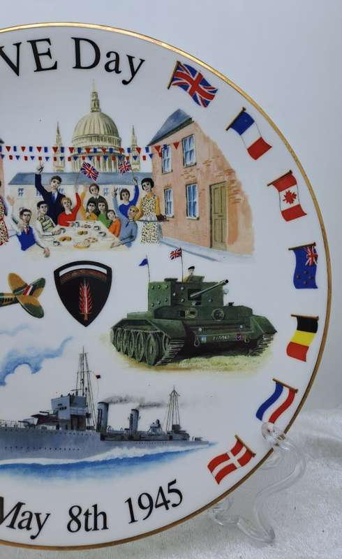 1945-1995 To Commemorate the cessation of the War in Europe and the Far East bone China Sevarg Plate