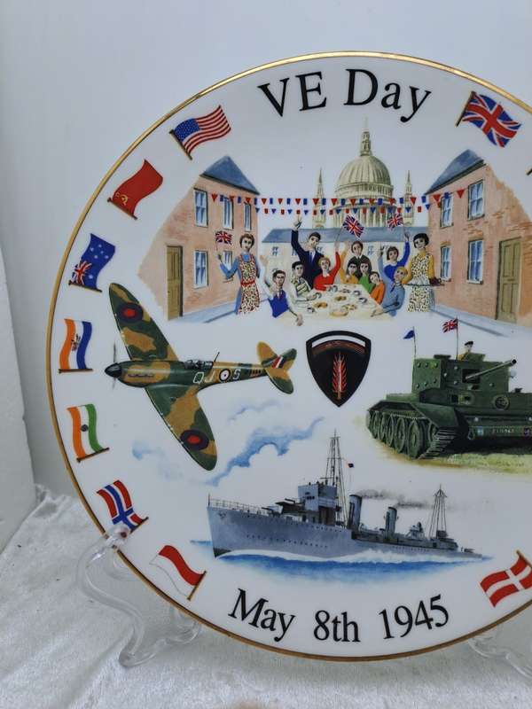 1945-1995 To Commemorate the cessation of the War in Europe and the Far East bone China Sevarg Plate