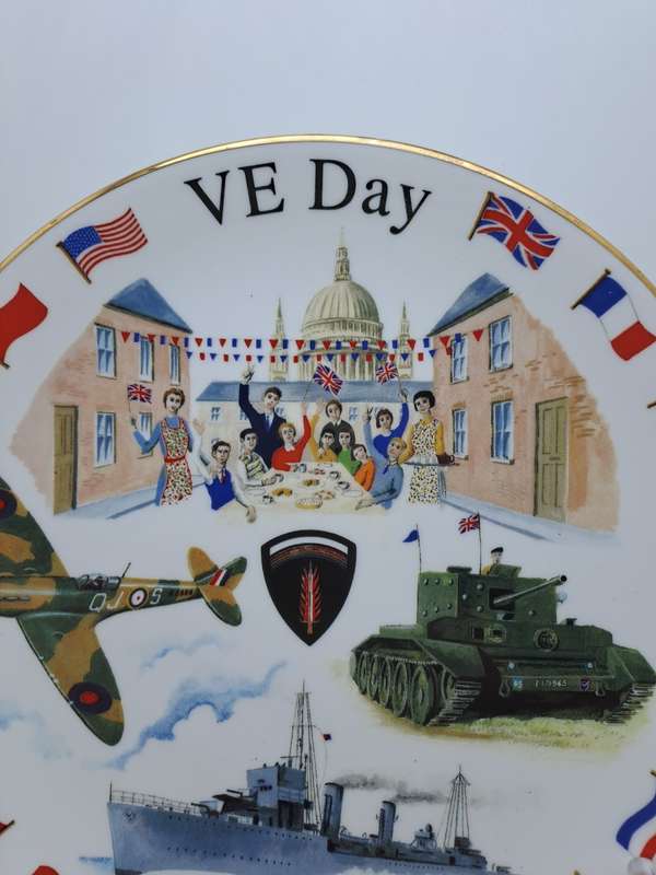 1945-1995 To Commemorate the cessation of the War in Europe and the Far East bone China Sevarg Plate