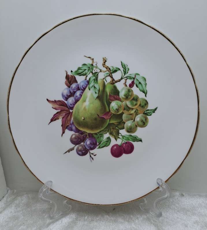 A Vintage TUSCAN Fine Bone China Fruit design Plate Made in England.