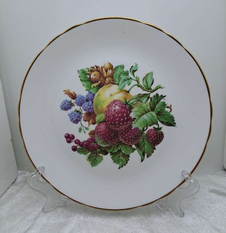 A Vintage TUSCAN Fine Bone China Fruit design Plate Made in England.