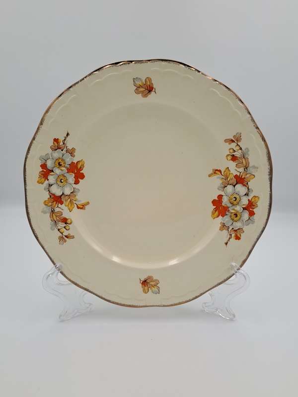 Vintage 1930`s Alfred Meakin Marquis Shape Marigold Dinner Plate Millingdon 23cm