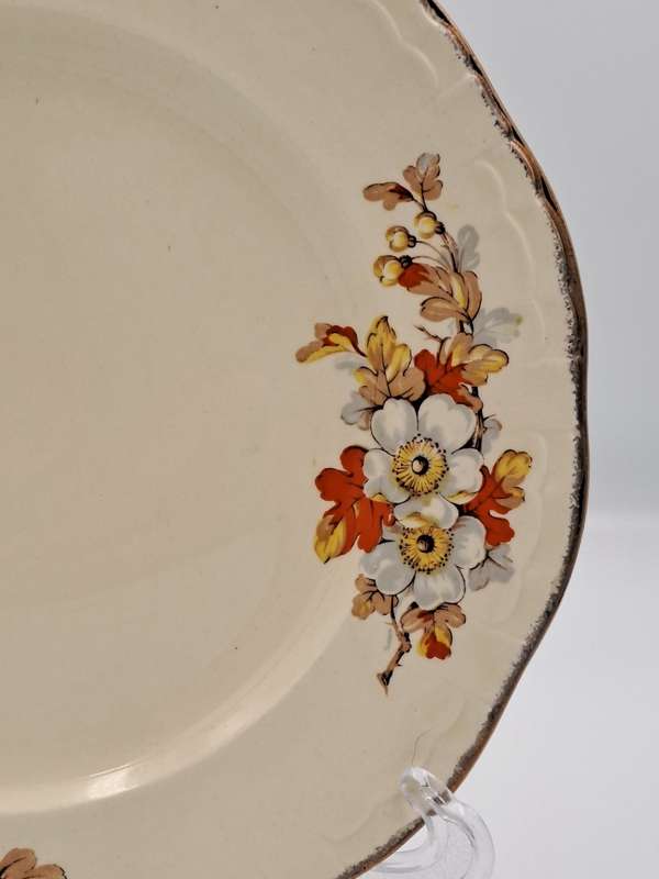 Vintage 1930`s Alfred Meakin Marquis Shape Marigold Dinner Plate Millingdon 23cm