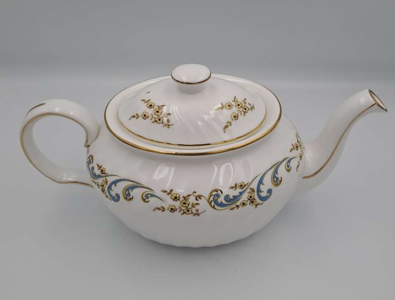 Vintage Royal Grafton MARLBOROUGH Large Tea Pot -Fine Bone China