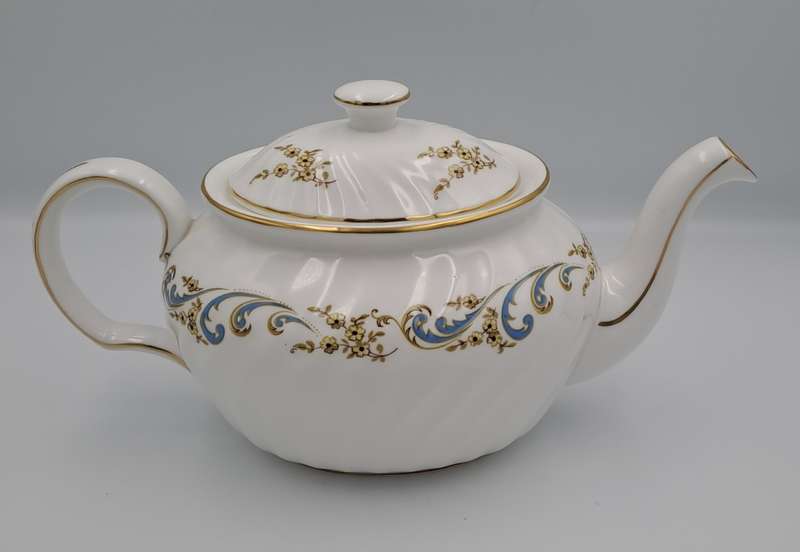 Vintage Royal Grafton MARLBOROUGH Large Tea Pot -Fine Bone China