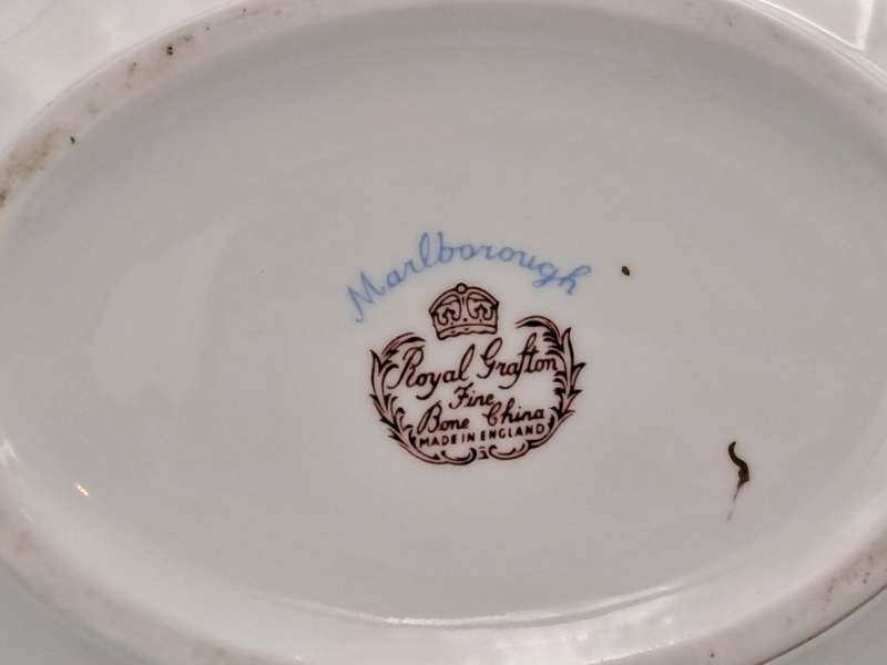 Vintage Royal Grafton MARLBOROUGH Large Tea Pot -Fine Bone China