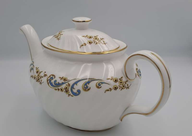 Vintage Royal Grafton MARLBOROUGH Large Tea Pot -Fine Bone China