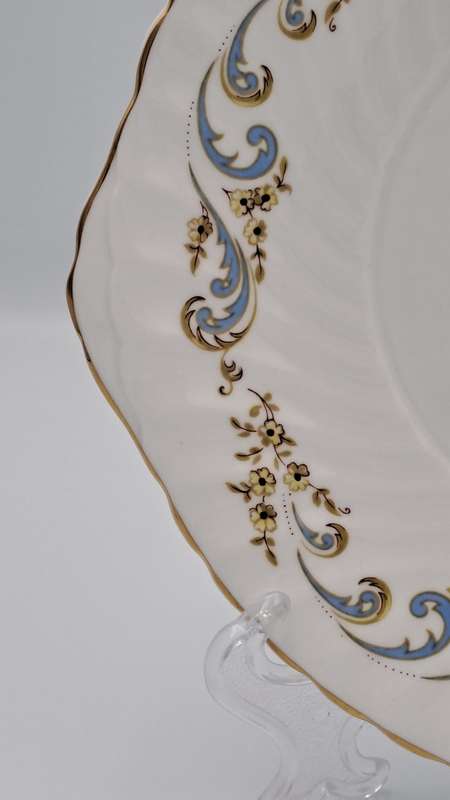 Vintage Royal Grafton MARLBOROUGH Pattern Cake Plate -Fine Bone China