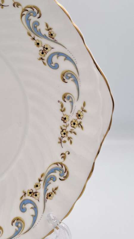 Vintage Royal Grafton MARLBOROUGH Pattern Cake Plate -Fine Bone China