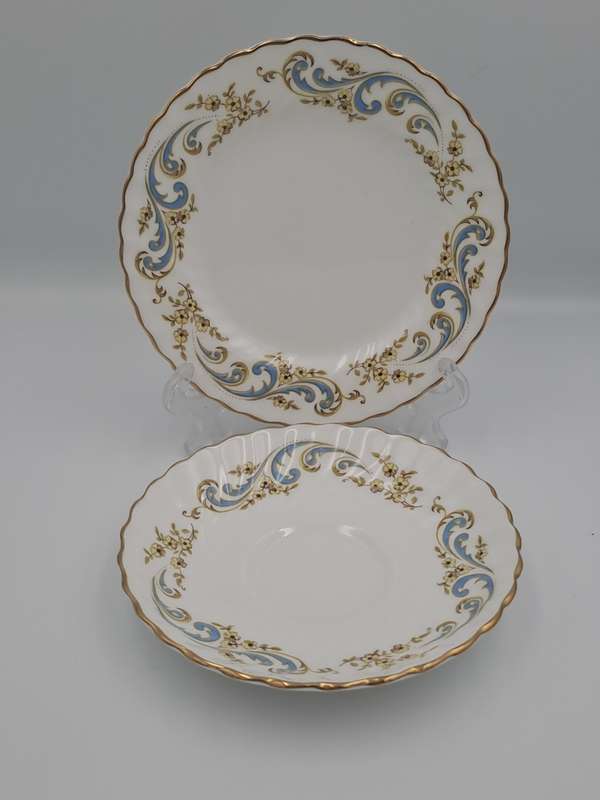 Vintage Royal Grafton MARLBOROUGH TRIO -Fine Bone China-(6 Available)