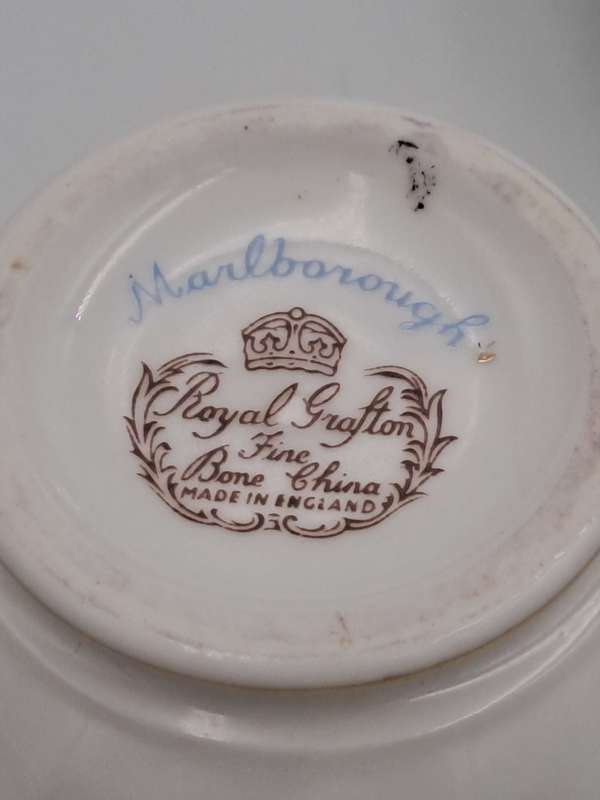 Vintage Royal Grafton MARLBOROUGH TRIO -Fine Bone China-(6 Available)