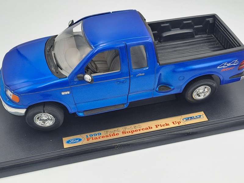 1999 Welly -Die-Cast - FORD F-150 Flareside Supercab Pick-up - Scale 1/18