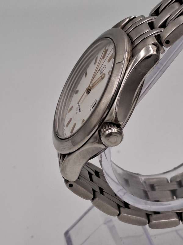 Pre-0wned 1990`s Omega Seamaster 120m Mens Quartz watch -Very Good Condition