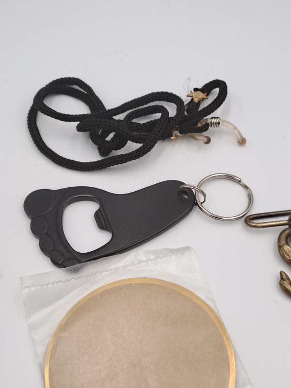 A Collection of Free Mason (Masonic) Items -Keyrings,Pins,Badges,Buckle