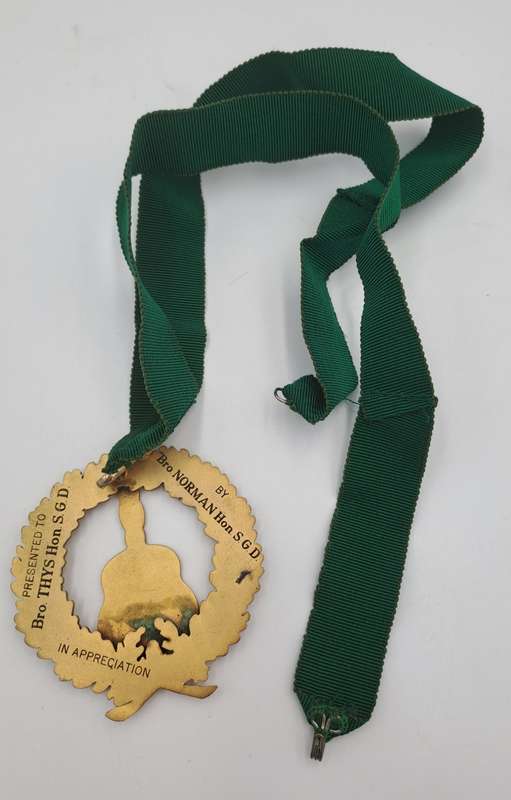 Vintage Masonic medal presented By Bro.Norman Hon.S.G.D to Bro Thys Hon.S.G.D