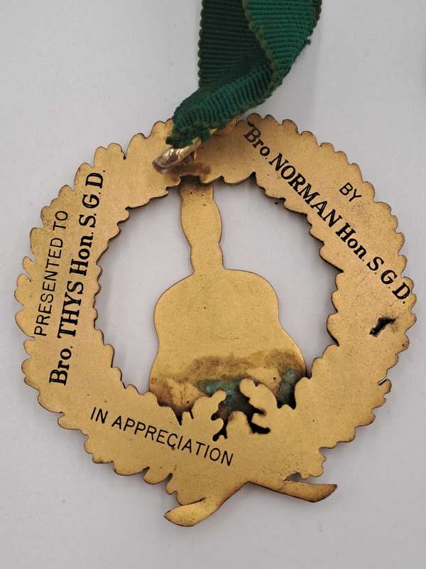 Vintage Masonic medal presented By Bro.Norman Hon.S.G.D to Bro Thys Hon.S.G.D