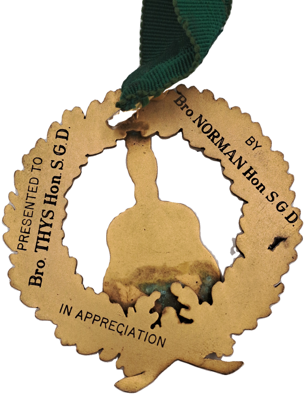 Vintage Masonic medal presented By Bro.Norman Hon.S.G.D to Bro Thys Hon.S.G.D