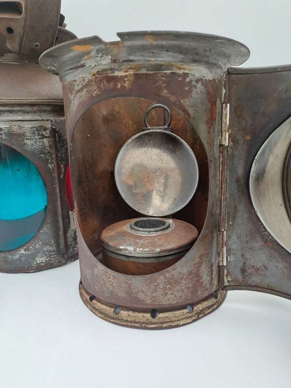 Vintage SAS-SAR Railway Signal Lamp -Not restored-