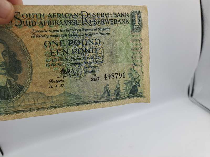 M.H De Kock B287 Prefix - 1957 South Africa One Pound -Een Pond Bank note Circulated