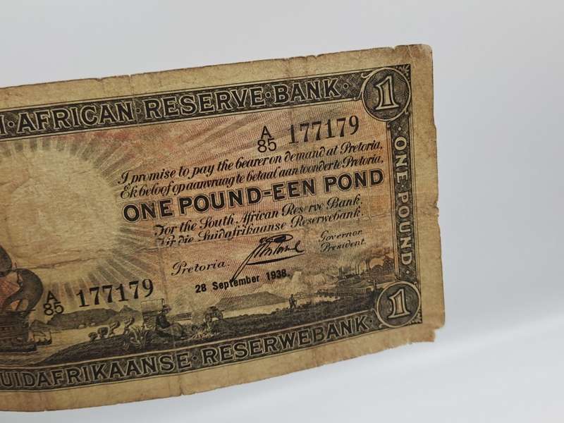 J. Postmus 1938 A85 Prefix - South Africa One Pound -Een Pond Bank note Circulated