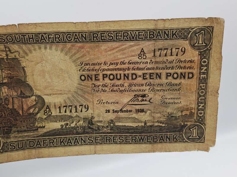 J. Postmus 1938 A85 Prefix - South Africa One Pound -Een Pond Bank note Circulated