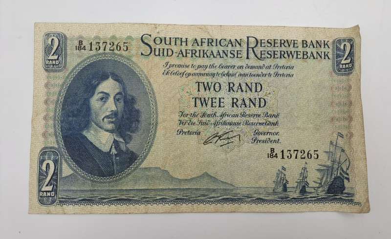 G.Rissik 1962 B184 Prefix - South Africa 2 Rand -Two Rand Bank note Circulated