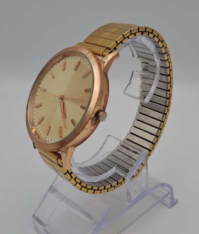 Pre-Owned Mens Gold Tone Fashion  Quartz Watch -Working- No Name