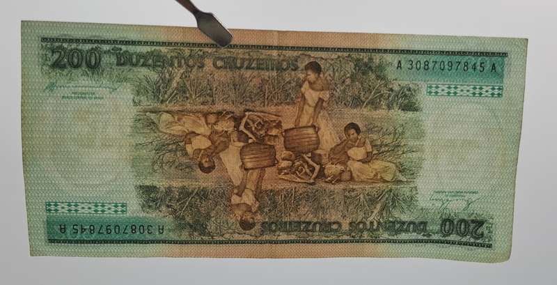 1981-1984  Brazil 200 Cruzeiros Bank note -Circulated