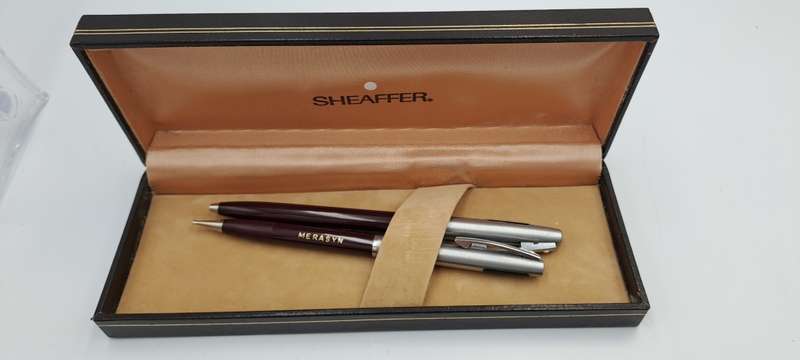 Vintage White dot Sheaffer 440 ballpoint pen and Pencil set -Branded- see condition