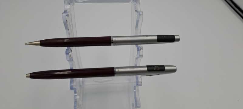 Vintage White dot Sheaffer 440 ballpoint pen and Pencil set -Branded- see condition