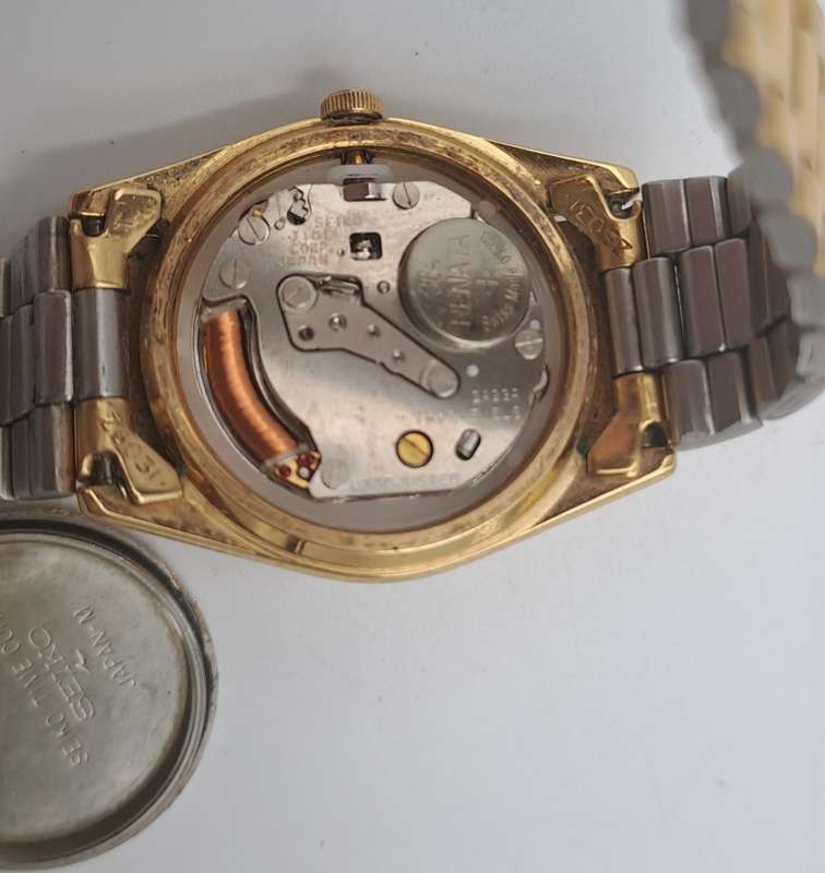 Vintage Ladies Seiko 2A23-003LR Quartz Day/Date Gold tone Watch -Working 100%