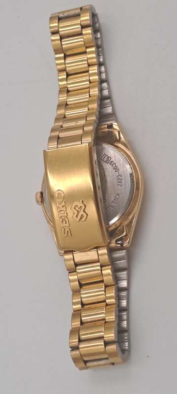 Vintage Ladies Seiko 2A23-003LR Quartz Day/Date Gold tone Watch -Working 100%