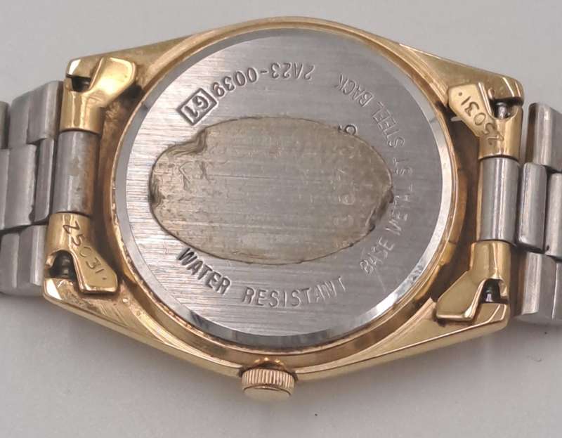 Vintage Ladies Seiko 2A23-003LR Quartz Day/Date Gold tone Watch -Working 100%