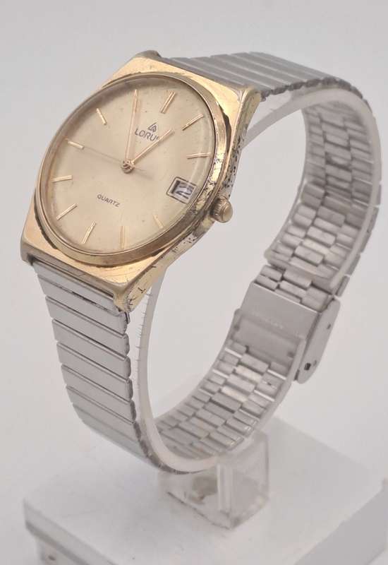 Pre-Owned Vintage Mens Lorus Quartz Y142-8010 watch -Working