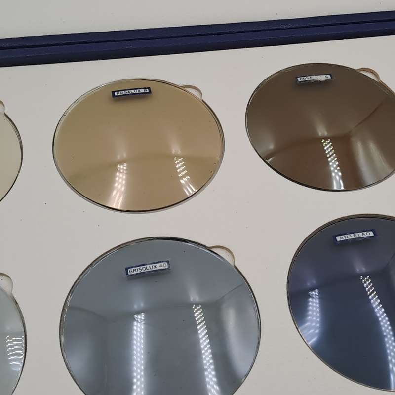Eyeware -Vintage Optometrist  Metalux Tinted Lenses sample Kit in case