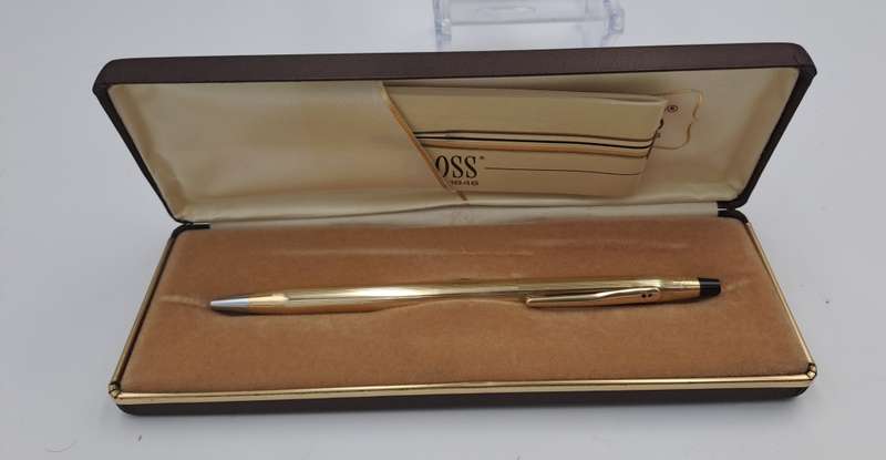 Vintage 1/20 10kt rolled gold Cross ballpoint point in Brown Hard case- ink is dry