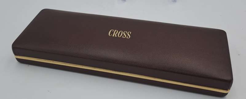 Vintage 1/20 10kt rolled gold Cross ballpoint point in Brown Hard case- ink is dry
