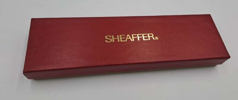 Vintage Maroon Sheaffer Award Rollerball Pen in Case - Ink still Ok -  made in the USA