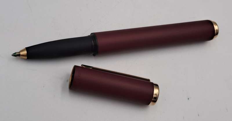 Vintage Maroon Sheaffer Award Rollerball Pen in Case - Ink still Ok -  made in the USA