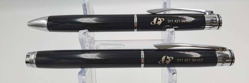 Pre-owned Mark Twain Luxury pen set with a company Logo boxed
