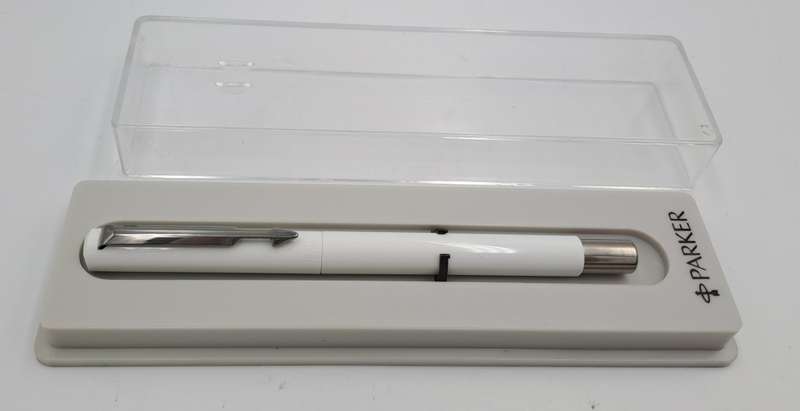 Pre-Owned White Parker Rollerball Pen - Need New Refill-in case