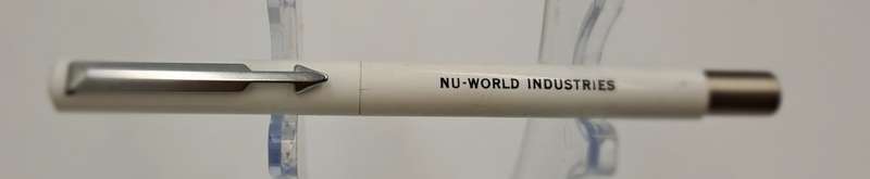 Vintage Branded White Parker Pen - no refill - will include a spare refill as in photos