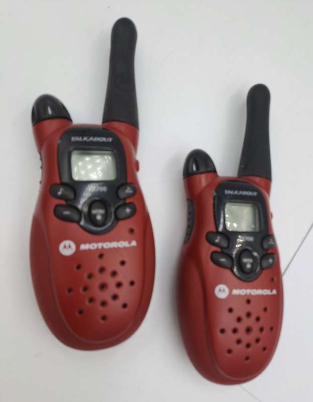 Pre-owned Vintage Motorola Talkabout Two-way Radio Model T5600 -working