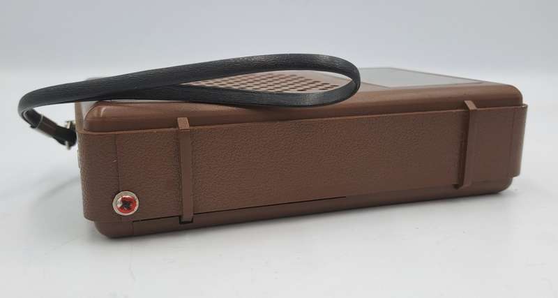Vintage Sharp AM-FM Portable Radio -Battery Operated -Working