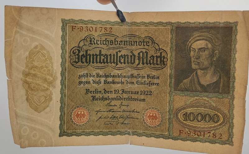 1922  Germany (1871-1948) 10 000 Mark Reichsbank note