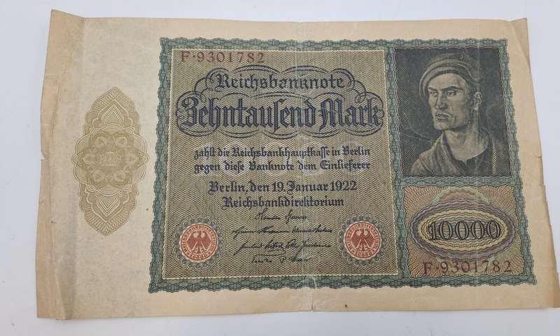 1922  Germany (1871-1948) 10 000 Mark Reichsbank note
