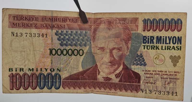 1995-1996 Turkey 1 000 000 Lira Banknote