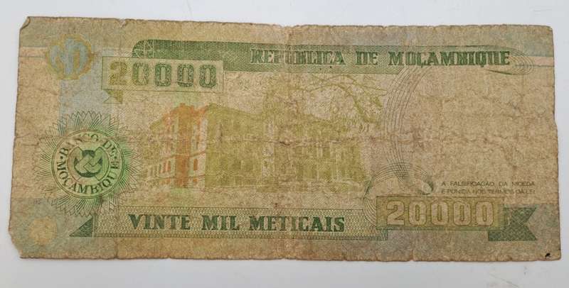 1999  Mozambique 20 000 Meticais Banknote-see condition