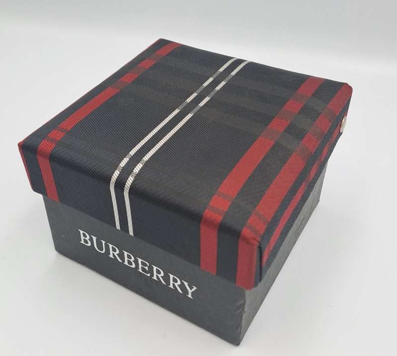 Vintage Burberry Cufflinks and Pocket Square Gift set -The Tie is Missing